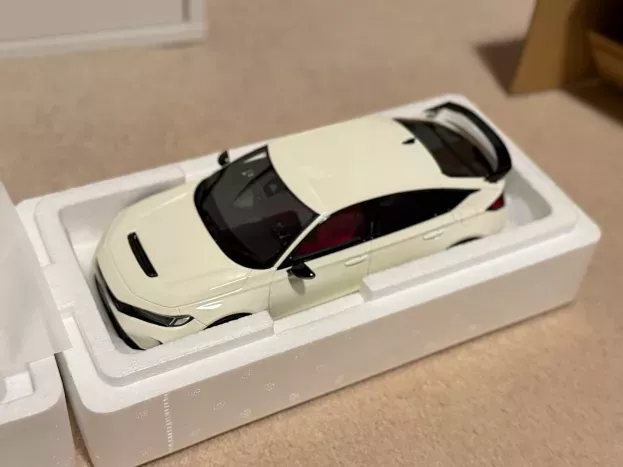 Ottomobile Honda Civic Type R 2023 1:18 OT1056