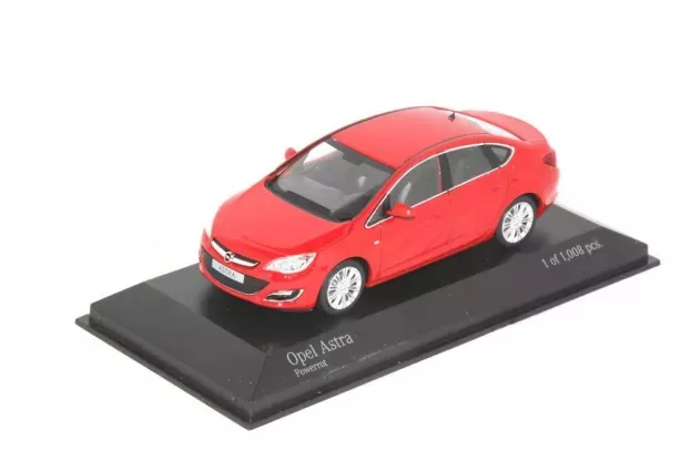 Minichamps Opel Astra 4-door 2012 1:43 410042001