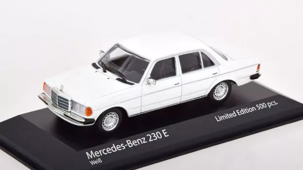 Minichamps Mercedes E-class 230e w123 1982 1:43 943032206