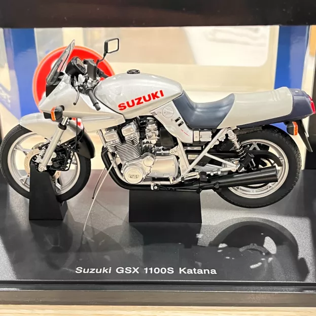 Autoart Suzuki Katana Gsx 1100s 1980 1:12 12151