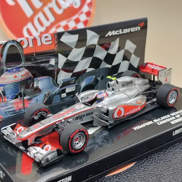 Minichamps Mclaren F1 Mp4 26 N 4 Winner Canada Gp 2011 J.button 1:43 533114314