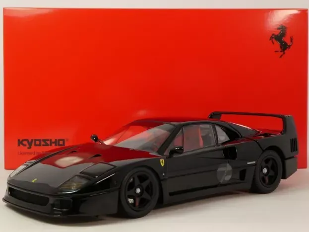 Kyosho Ferrari F40 1987 1:18 08416BK