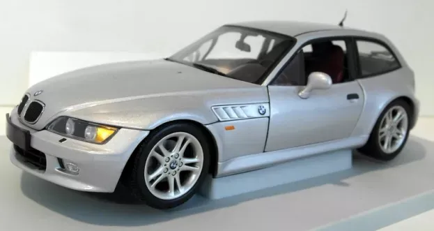 UT Models Bmw Z3 Coupe 1999 1:18 20421