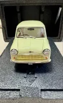 Kyosho 1/18 Morris Mini Minor No.KS08964W Old English White Model Car Used