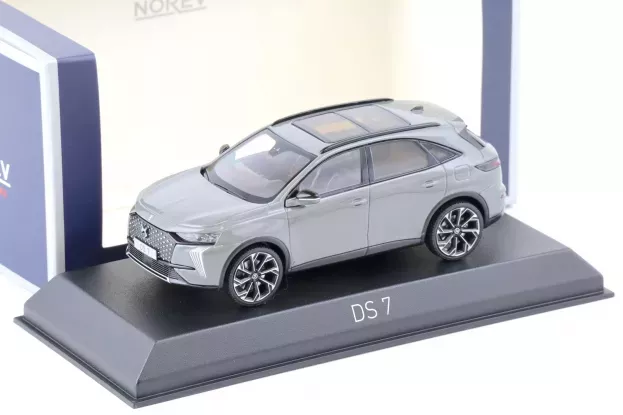 Norev Ds Automobiles Ds7 2022 1:43 170050