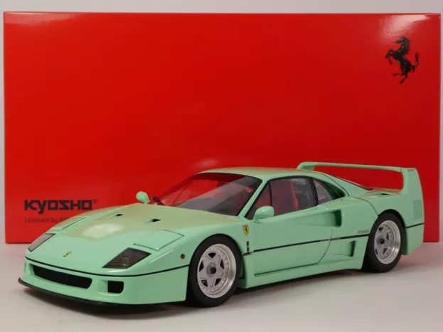 Kyosho Ferrari F40 1987 1:18 08416MG