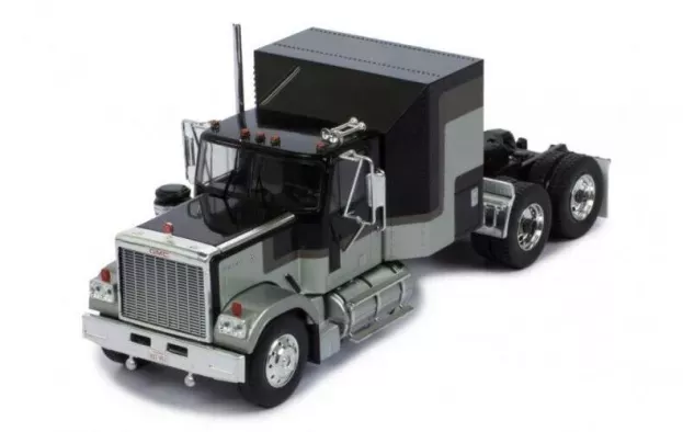IXO Models Gmc General Tractor Truck 3-assi 1980 1:43 TR117