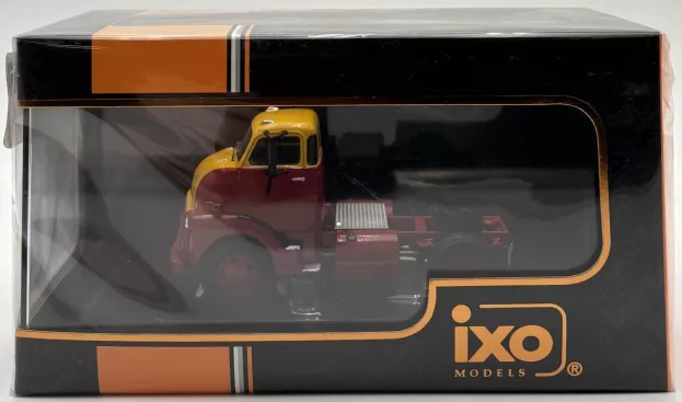 IXO Models Gmc 950 Come Tractor Truck 2-assi 1954 1:43 TR081
