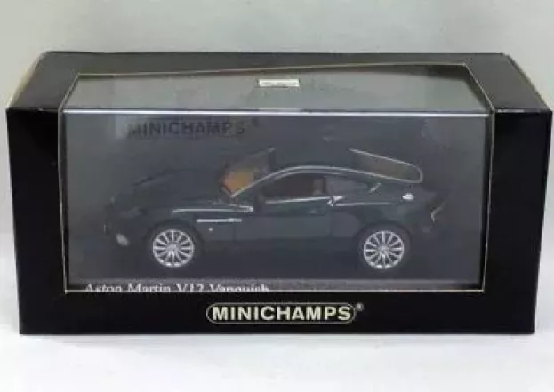 Minichamps Aston Martin V12 Vanquish 2001 1:43 137222