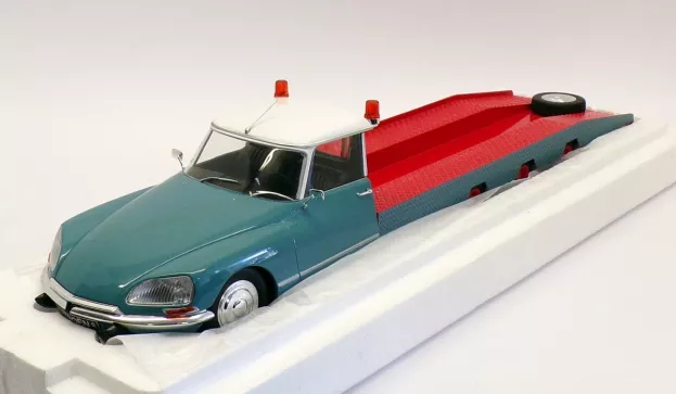 CMR Citroen Ds Tissier Car Transporter Truck 1970 1:18 CMR138