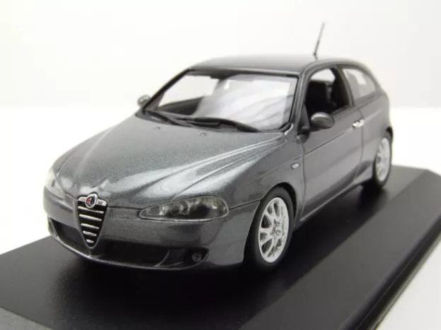 Minichamps Alfa Romeo 147 2005 1:43 940120560