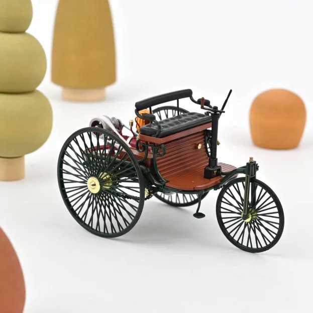 Norev Mercedes Patent Motorwagen 1886 1:18 183701