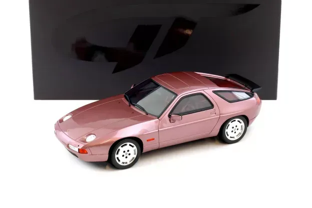 GT Spirit Porsche 928 S Coupe 1980 1:18 GT524