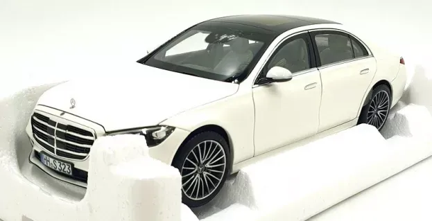 Norev Mercedes S-class Amg Line 2021 1:18 183801