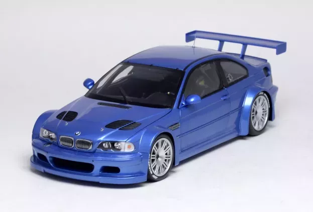 Minichamps BMW M3 GTR E46 Estoril Blue dealer edition 1:18 80430302540
