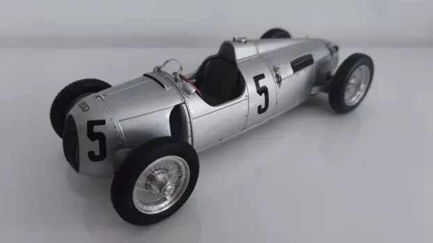 CMC Auto Union Typ C 5 Bernd Rosemeyer 1936 1:18 M-034A