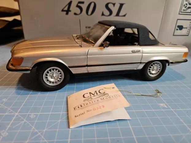 CMC Mercedes-Benz 450 SL R107 1973 silver blue 1:18 M-024B