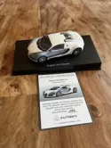 Autoart 1/43 Bugatti Veyron 50908 Pearl/Ice Blue