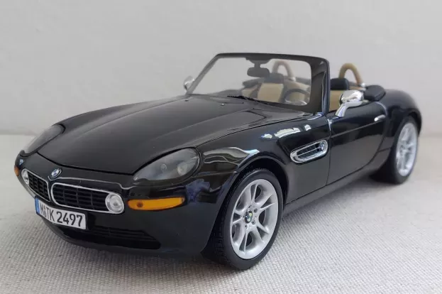 Kyosho BMW Z8 E52 Black dealer edition 1:18 80439411730