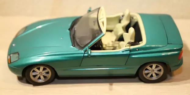 Minichamps BMW Z1 Metalic Green dealer edition 1:18 80430148536