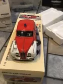 1/18 Autoart Millennium BMW 502 Fire Brigade 70595 