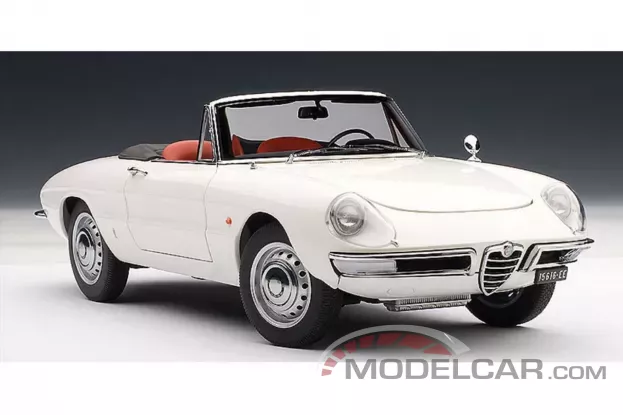 AUTOart Alfa Romeo 1600 Duetto Spider 1966 White 1:18 70136