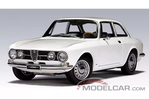 AUTOart Alfa Romeo 1750 GTV White LHD 1:18 70101
