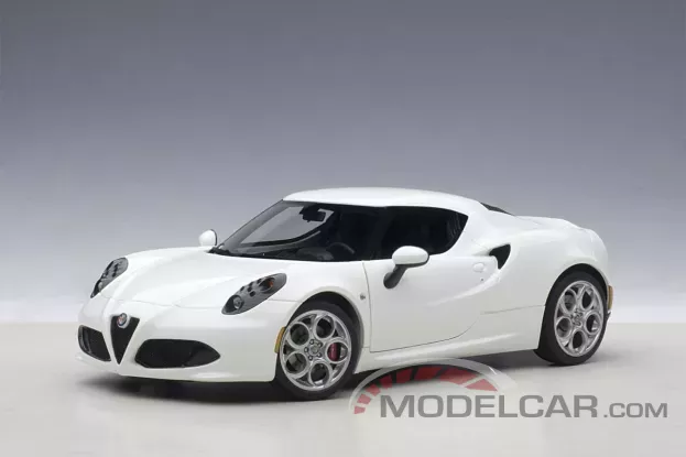 AUTOart Alfa Romeo 4C White 1:18 70185