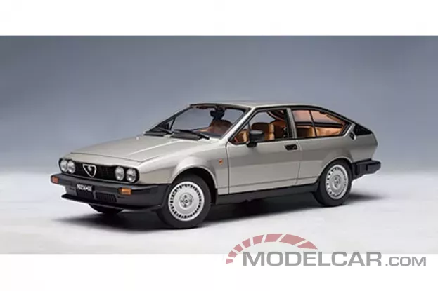 AUTOart Alfa Romeo Alfetta GTV 2.0 1980 Silver Grey 1:18 70147