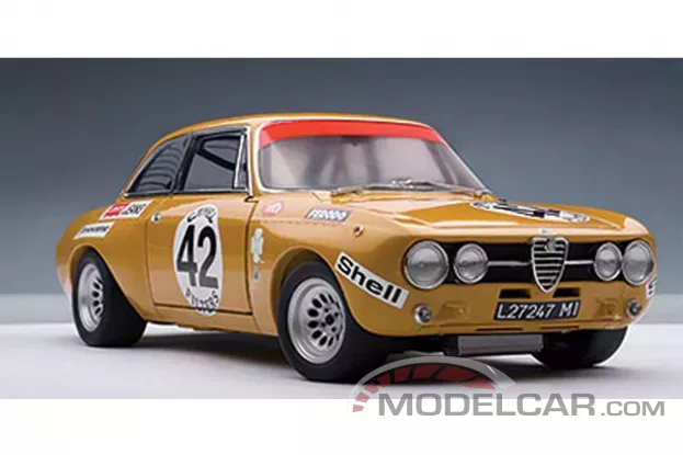 AUTOart Alfa Romeo Giulia GTAM Spa Hezemans 42 1:18 87103