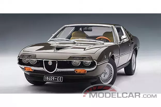 AUTOart Alfa Romeo Montreal 1970 Metallic Dark Brown 1:18 70173