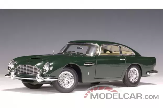 AUTOart Aston Martin DB5 RHD Green 1:18 70024