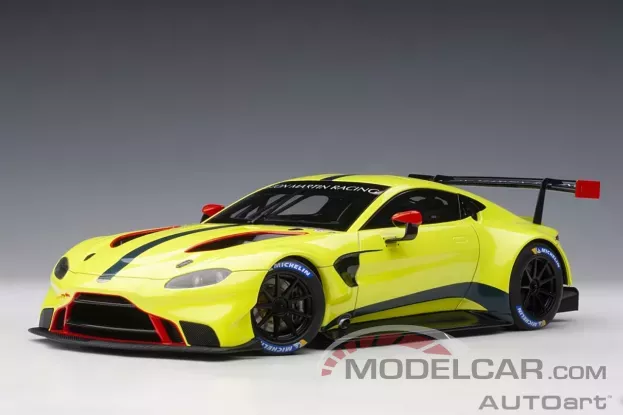 AUTOart Aston Martin Vantage GTE AM6 Presentation Car 1:18 81807