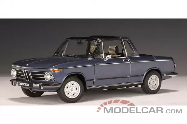 AUTOart BMW 2002 Baur Cabriolet Arktisblue Metallic 1:18 70531