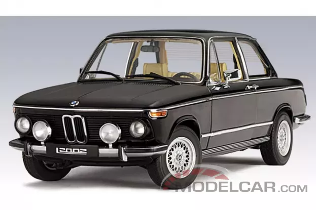 AUTOart BMW 2002 tii L 1974 Black Metallic 1:43 50511