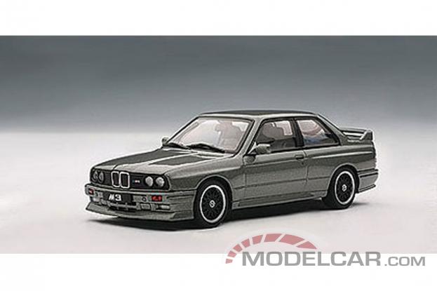 Autoart BMW M3 coupe e30 D'argento