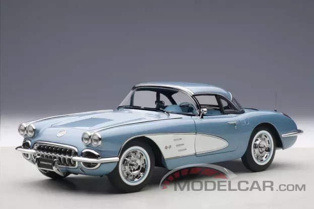 AUTOart Chevrolet Corvette C1 1958 Silver Blue 1:18 71146