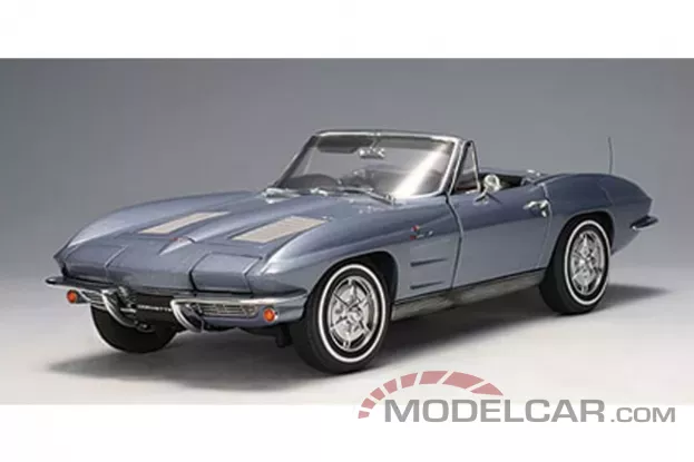 AUTOart Chevrolet Corvette C2 Convertible 1963 Sebring Silver 1:18 71192