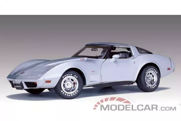 AUTOart Chevrolet Corvette C3 Coupe 25th Anniversary Edition 1978 Titanium 1:18 71121