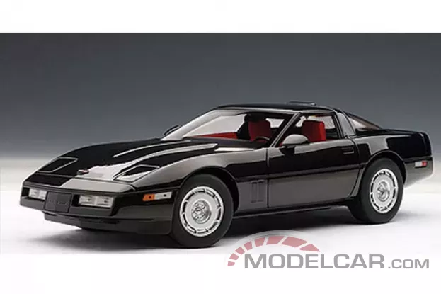 AUTOart Chevrolet Corvette C4 Coupe 1986 Black 1:18 71242