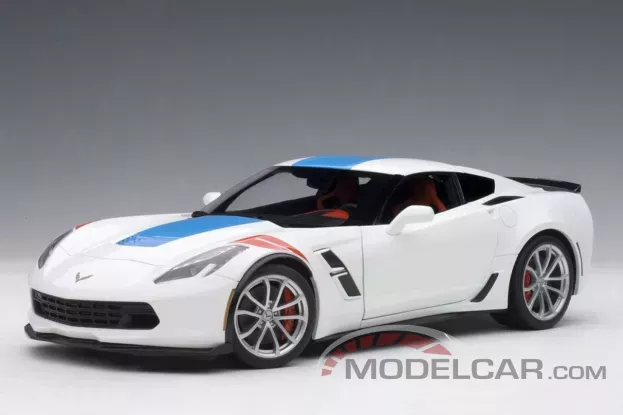 AUTOart Chevrolet Corvette C7 Grand Sport Artic White 1:18 71271