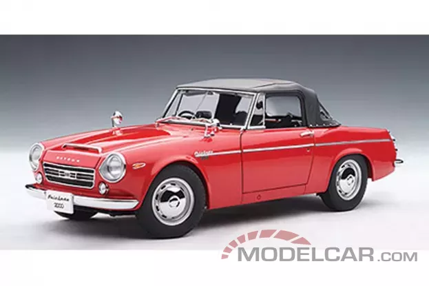 AUTOart Datsun Fairlady 2000 SR311 Red 1:18 77431