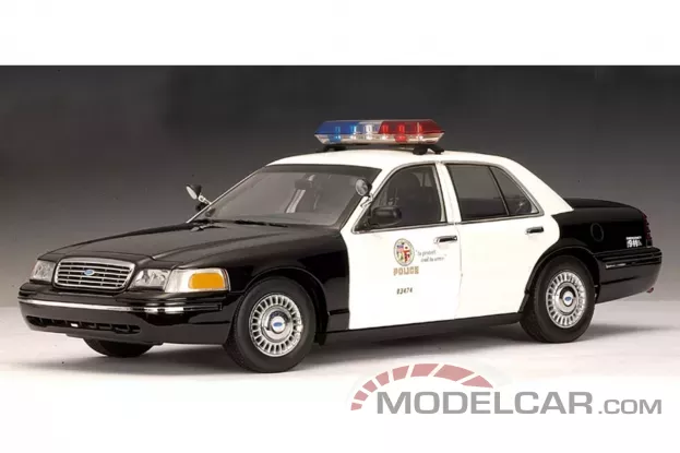 AUTOart Ford Crown Victoria EN114 Police Car LAPD 1:18 72701