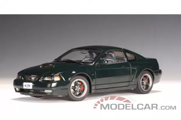 AUTOart Ford Mustang 4 GT Bullitt 2001 Green 1:18 72851