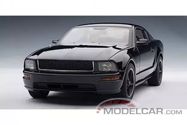 AUTOart Ford Mustang 5 GT Bullitt 2008 Black Schwarz 1:18 73067