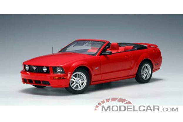 AUTOart Ford Mustang 5 GT Convertible 2005 Torch Red 73061
