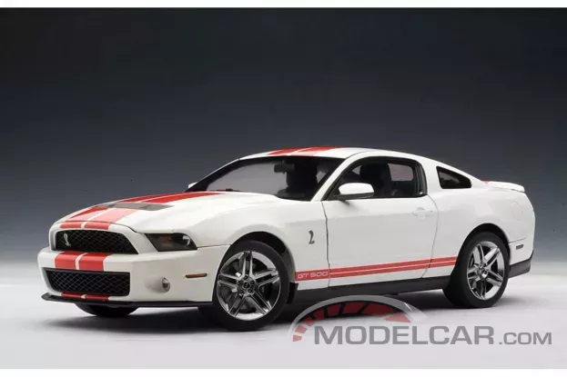 AUTOart Ford Mustang 5 GT500 2010 Performance White with Red Stripes 1:18 72919