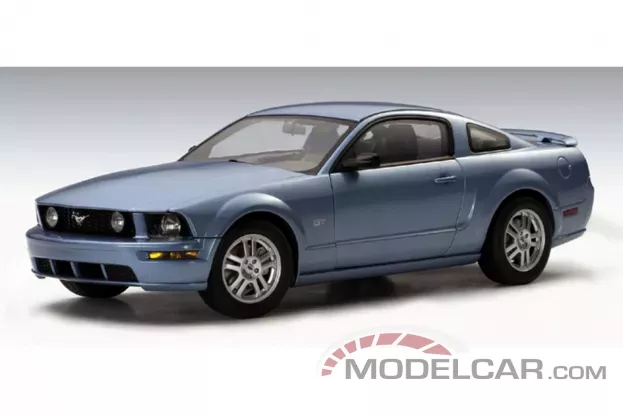 AUTOart Ford Mustang GT Production Version 2005 Windveil Blue 1:18 73014