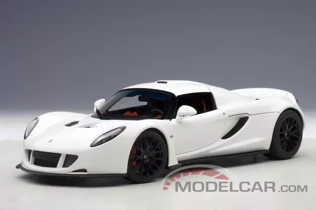 AUTOart Hennessey Venom GT Spyder White 1:18 75404