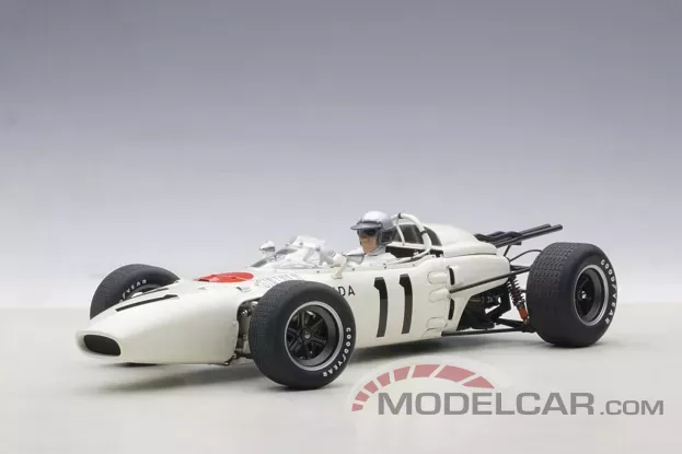 AUTOart Honda RA272 F1 Grand Prix Mexico 1965 11 R.Ginther with driver figurine 1:18 86599